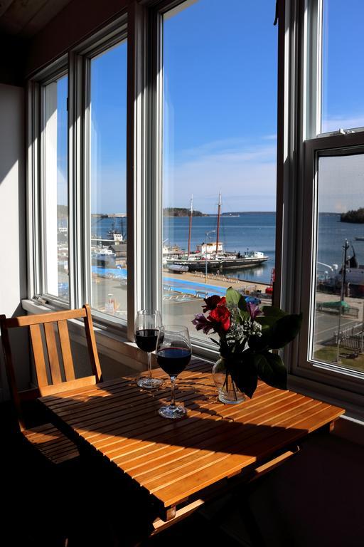 Rum Runner Inn Луненбург Номер фото